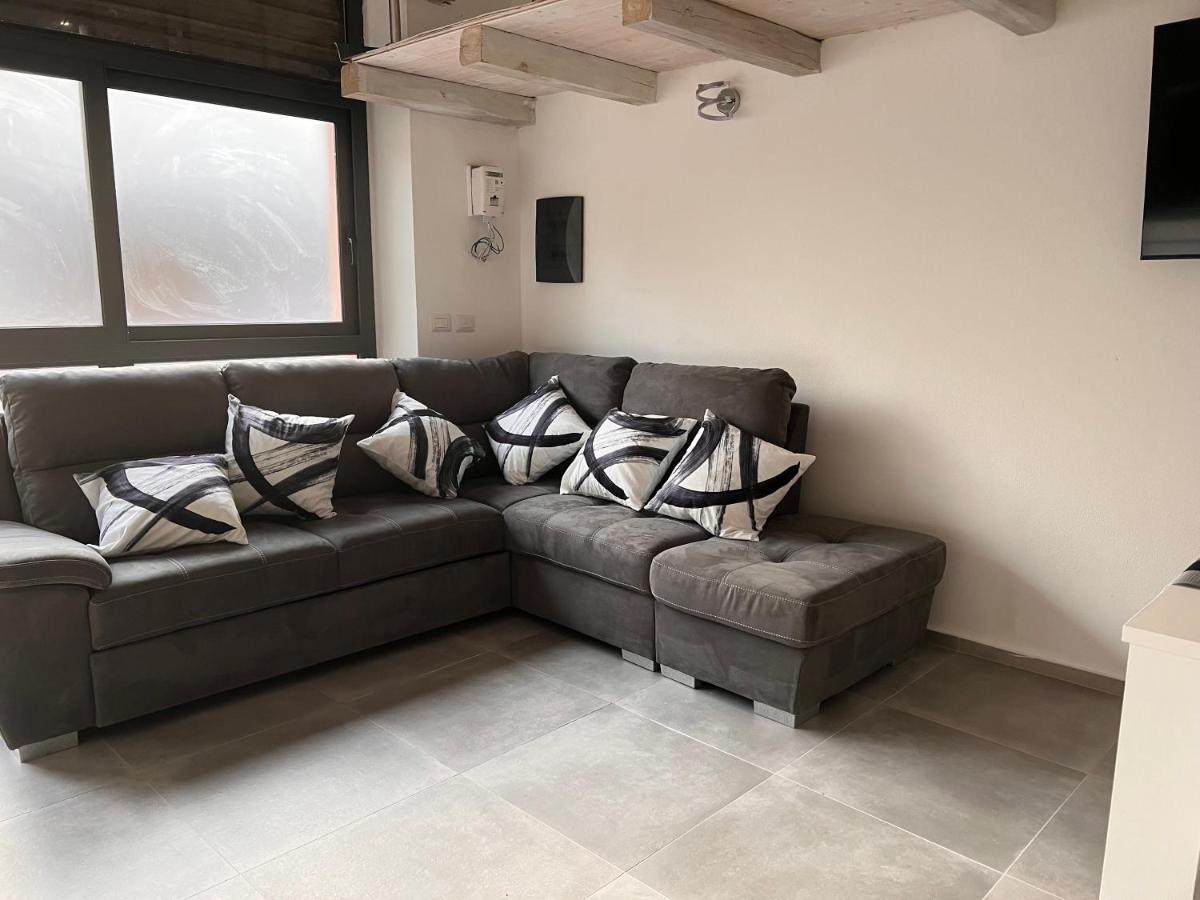 Urban Charme Loft Apartment Доргали Екстериор снимка